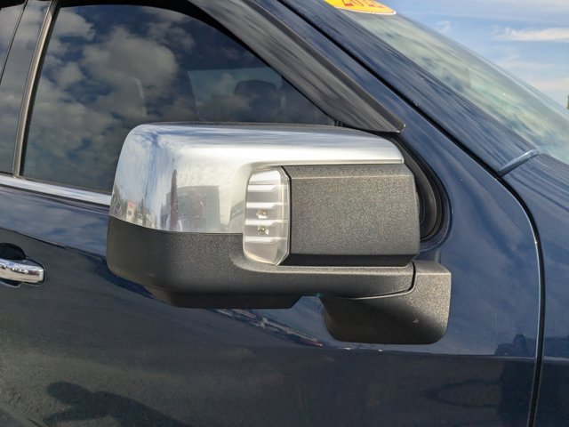 Used 2022 Chevrolet Silverado 1500 High Country w/ Technology Package image 12