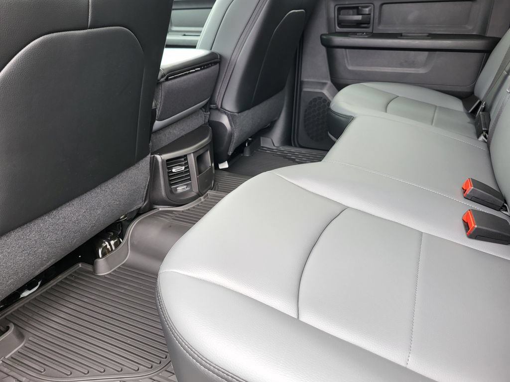New 2026 RAM 2500 Tradesman w/ Bed Convenience Group AWD/4WD image 31
