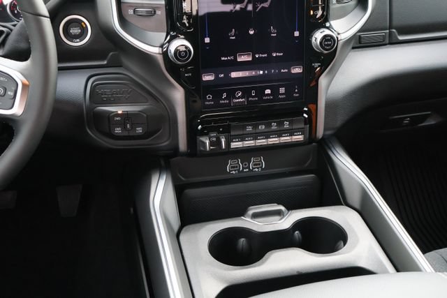 New 2026 RAM 2500 Lone Star AWD/4WD image 13
