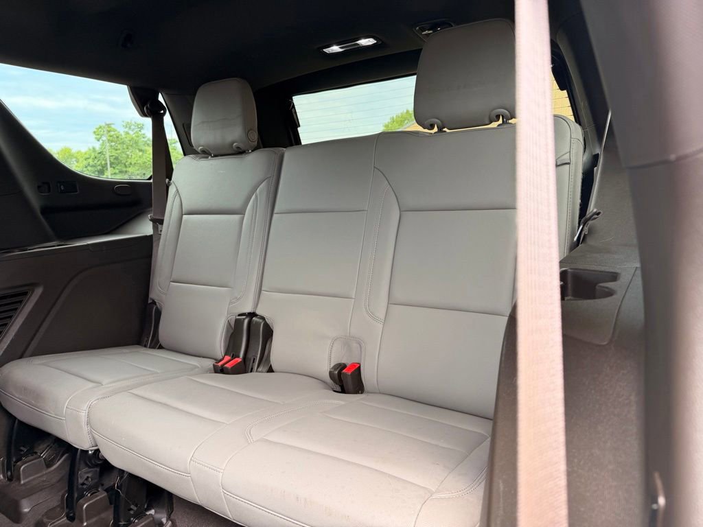Used 2021 Chevrolet Tahoe Z71 w/ Z71 Off-Road Package AWD/4WD image 26