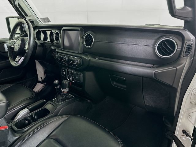 Used 2021 Jeep Wrangler Unlimited Sahara w/ Cold Weather Group image 29