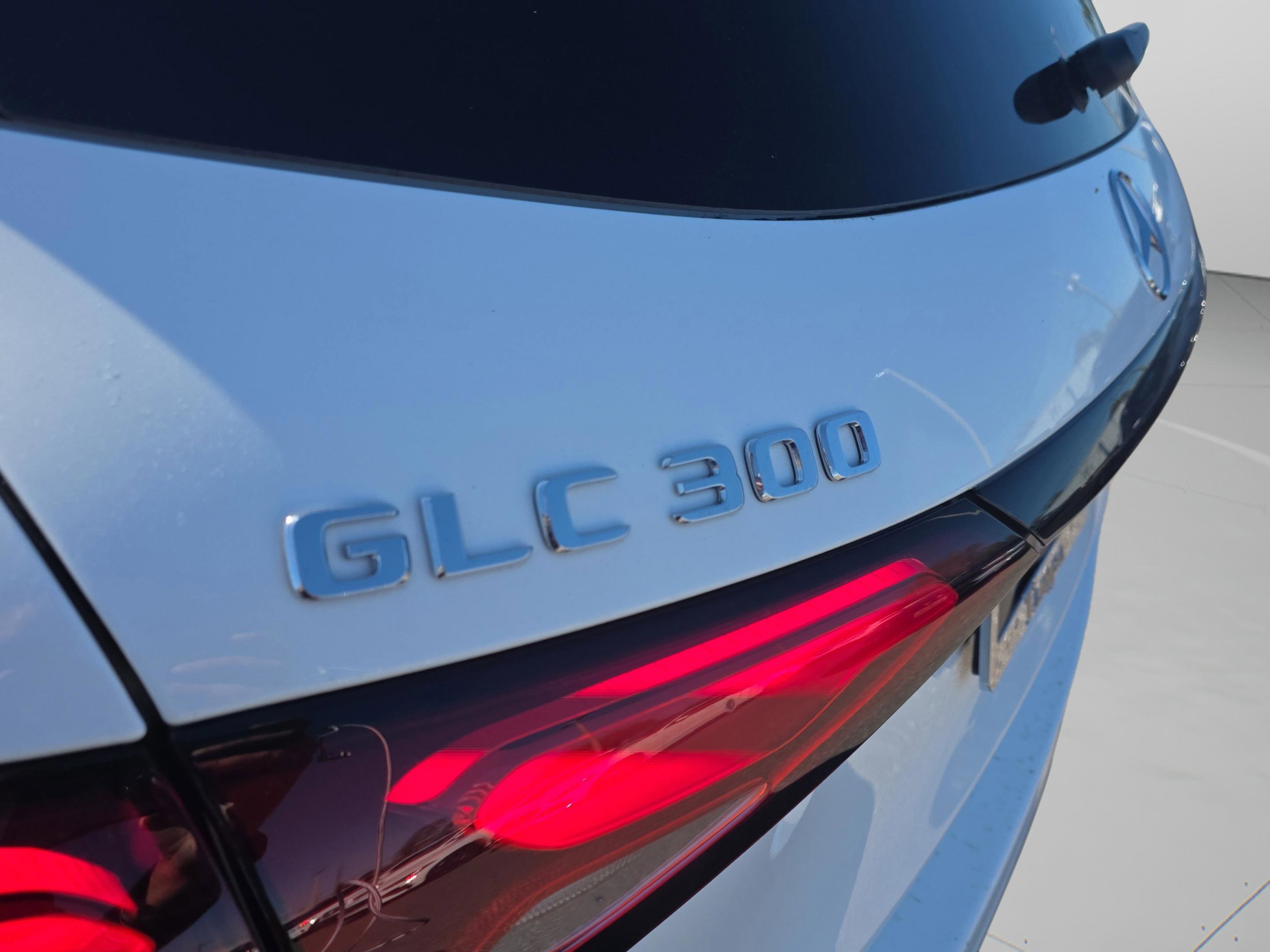 Certified 2026 Mercedes-Benz GLC 300 image 6