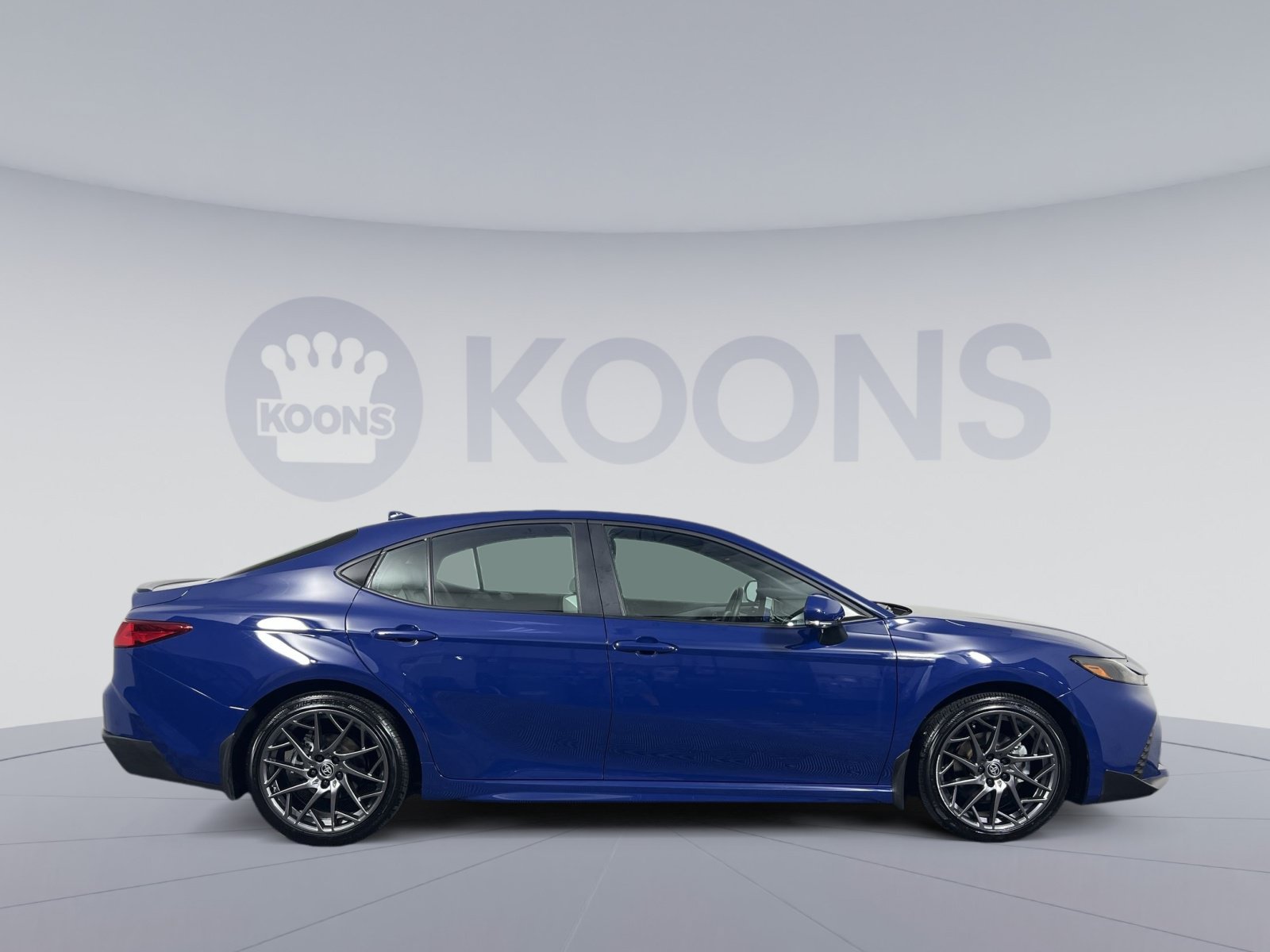Used 2026 Toyota Camry SE w/ Convenience Package FWD image 8