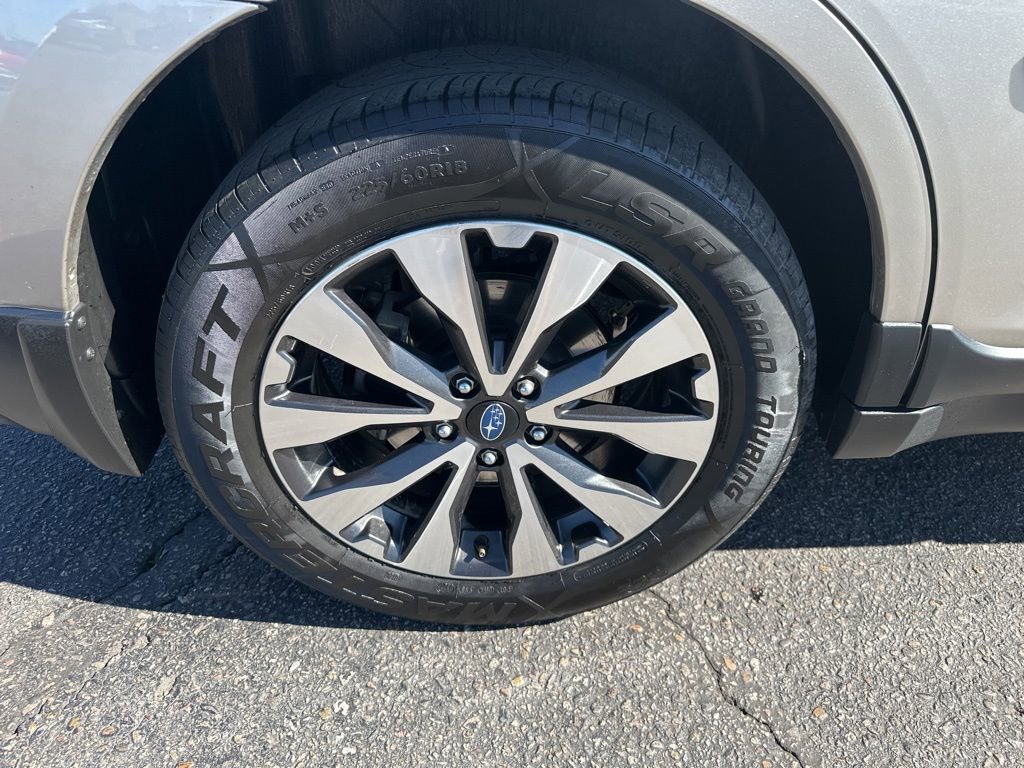 Used 2017 Subaru Outback 2.5i Limited image 41