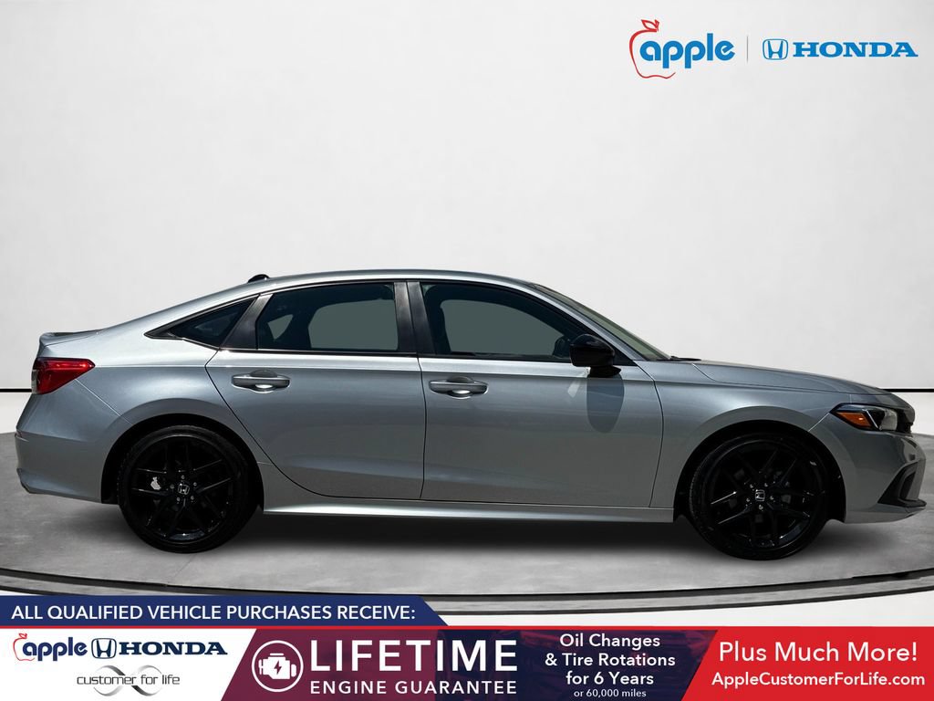 Used 2024 Honda Civic Sport image 2