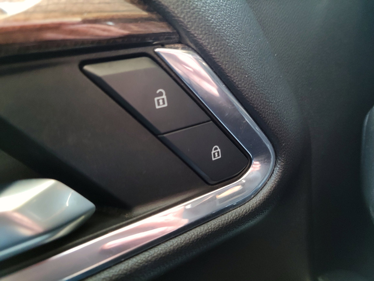 Used 2024 Chevrolet Silverado 2500 LT image 16