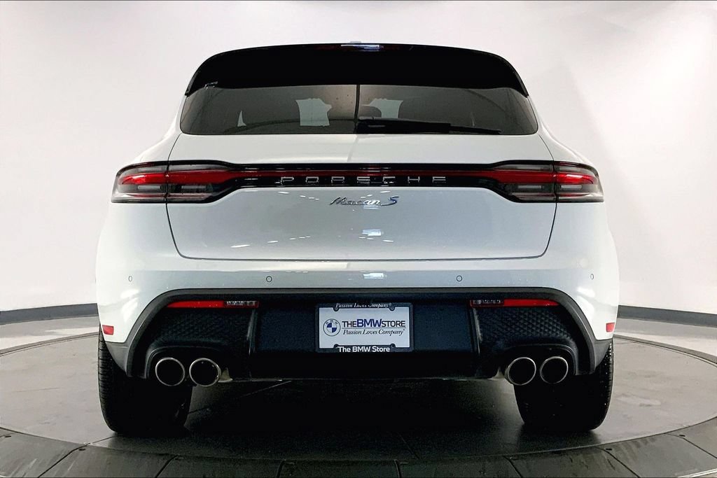 Used 2025 Porsche Macan S AWD/4WD image 3