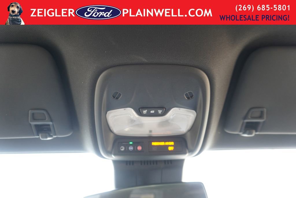 Used 2024 Chevrolet Colorado W/T image 27