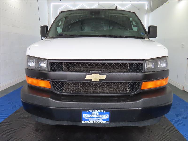 Used 2021 Chevrolet Express 2500 w/ Driver Convenience Package RWD image 2