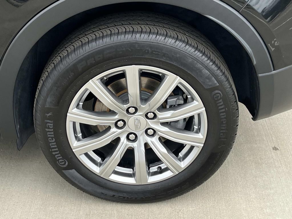 Certified 2023 Cadillac XT4 Premium Luxury image 11