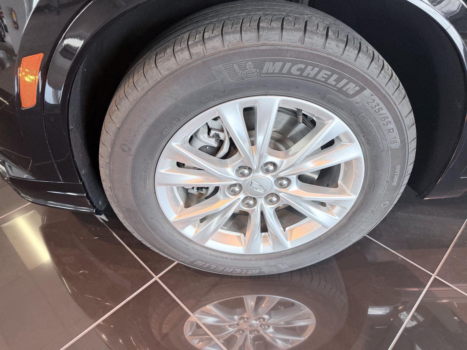 Certified 2024 Cadillac XT6 Luxury w/ LPO, Floor Liner Package AWD/4WD image 49