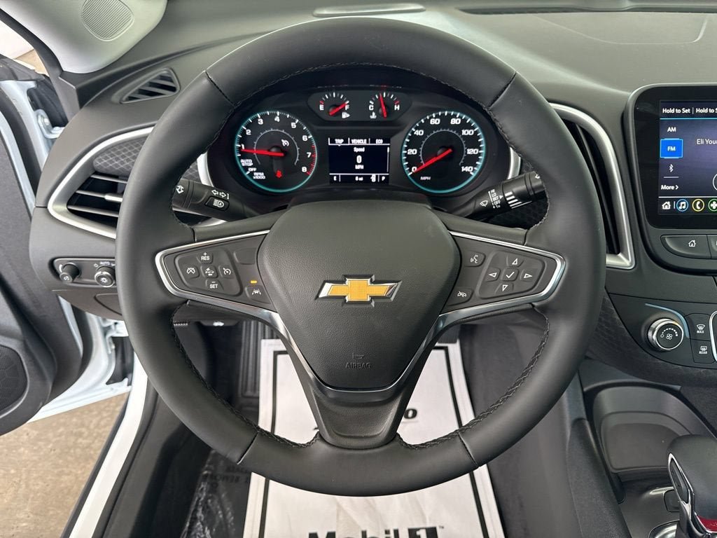 New 2025 Chevrolet Malibu RS FWD image 15