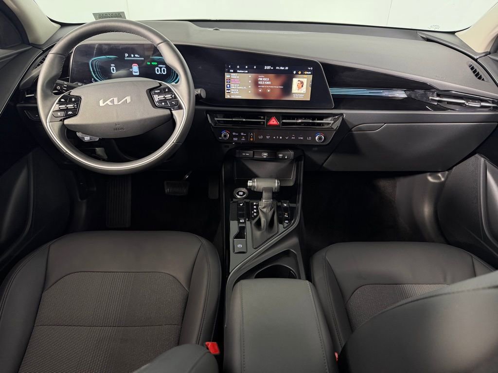 Used 2023 Kia Niro EX image 13