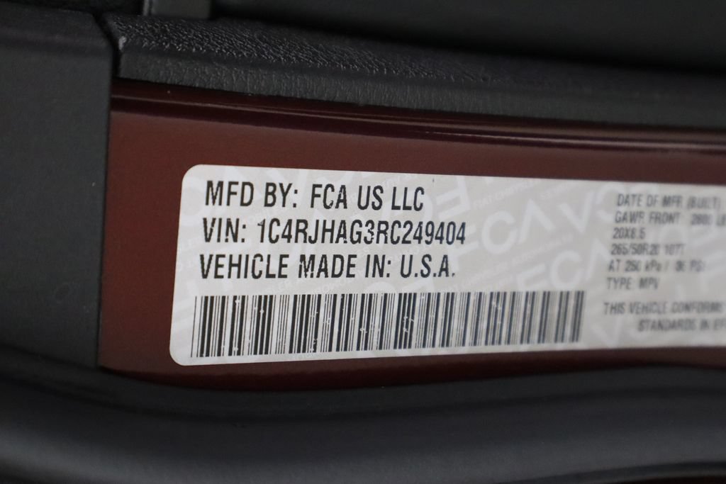 Used 2024 Jeep Grand Cherokee Altitude AWD/4WD image 42