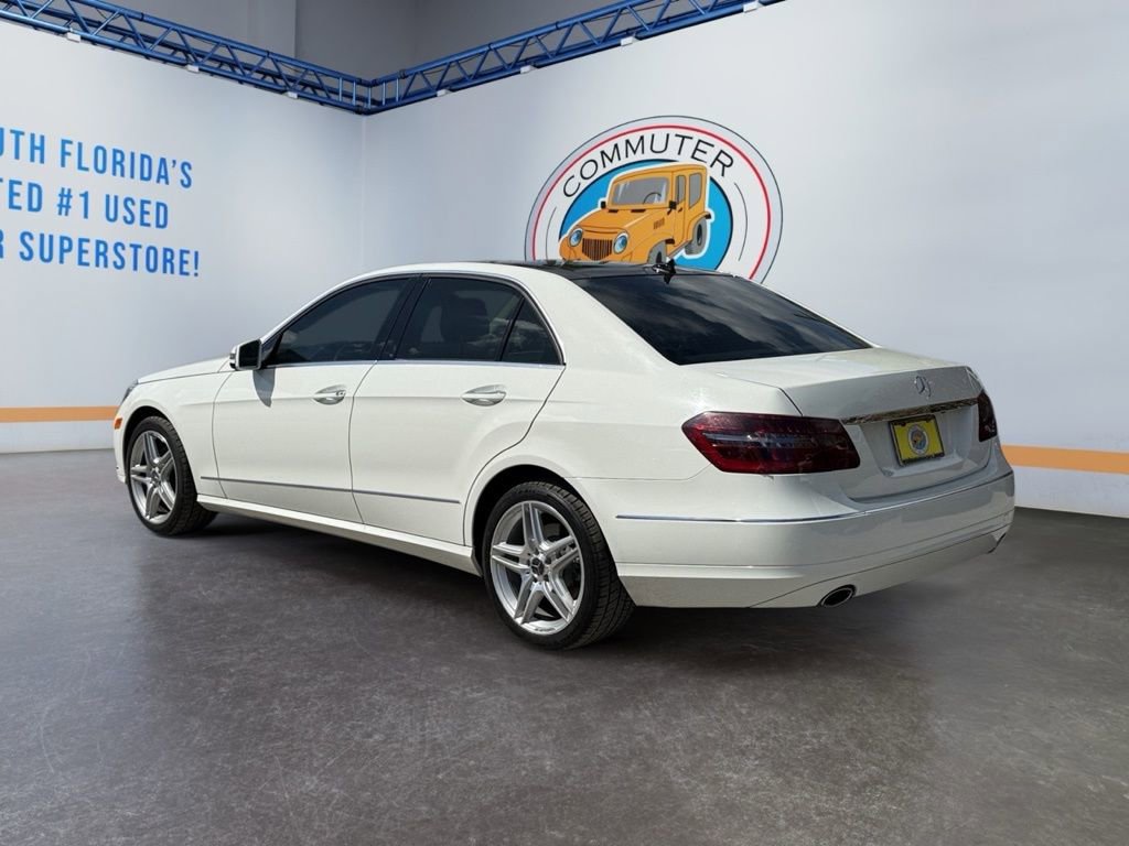 Used 2010 Mercedes-Benz E 350 4MATIC Sedan image 3