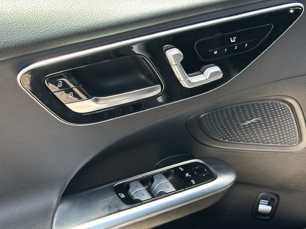 Certified 2025 Mercedes-Benz C 300 4MATIC Sedan image 13