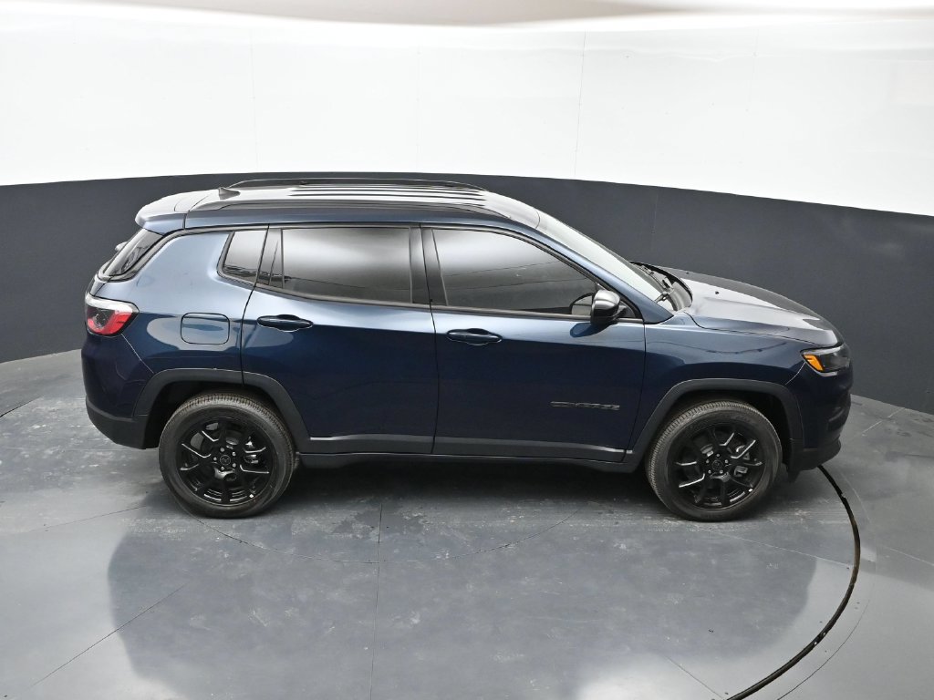 New 2026 Jeep Compass Latitude AWD/4WD image 36