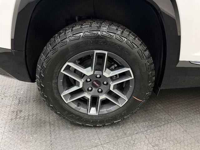 New 2026 GMC Terrain AT4 w/ LPO, Black Badging Package AWD/4WD image 12