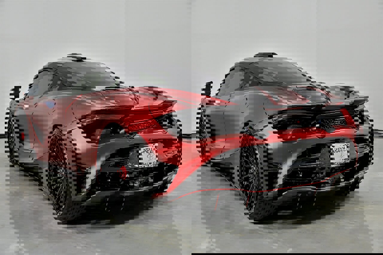 Used 2018 McLaren 720S image 14