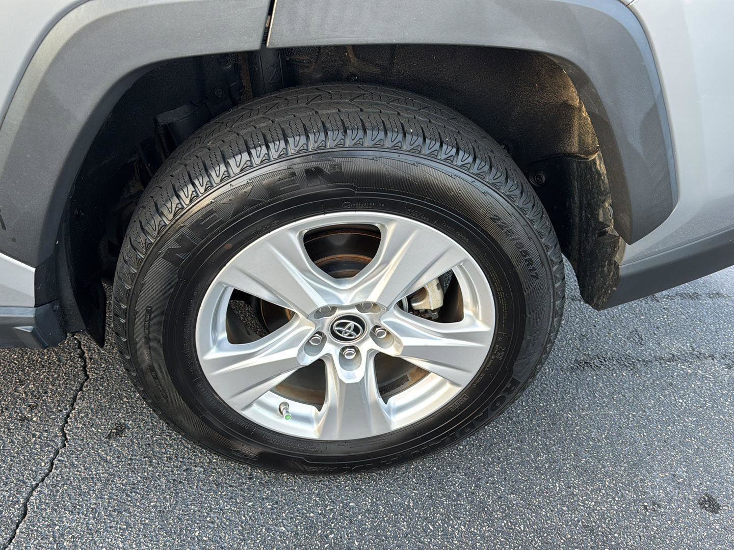 Certified 2019 Toyota RAV4 XLE image 21