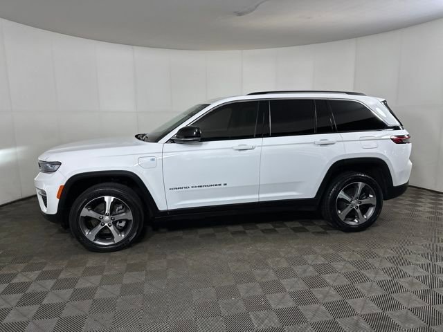 Used 2023 Jeep Grand Cherokee 4WD 4xe image 6