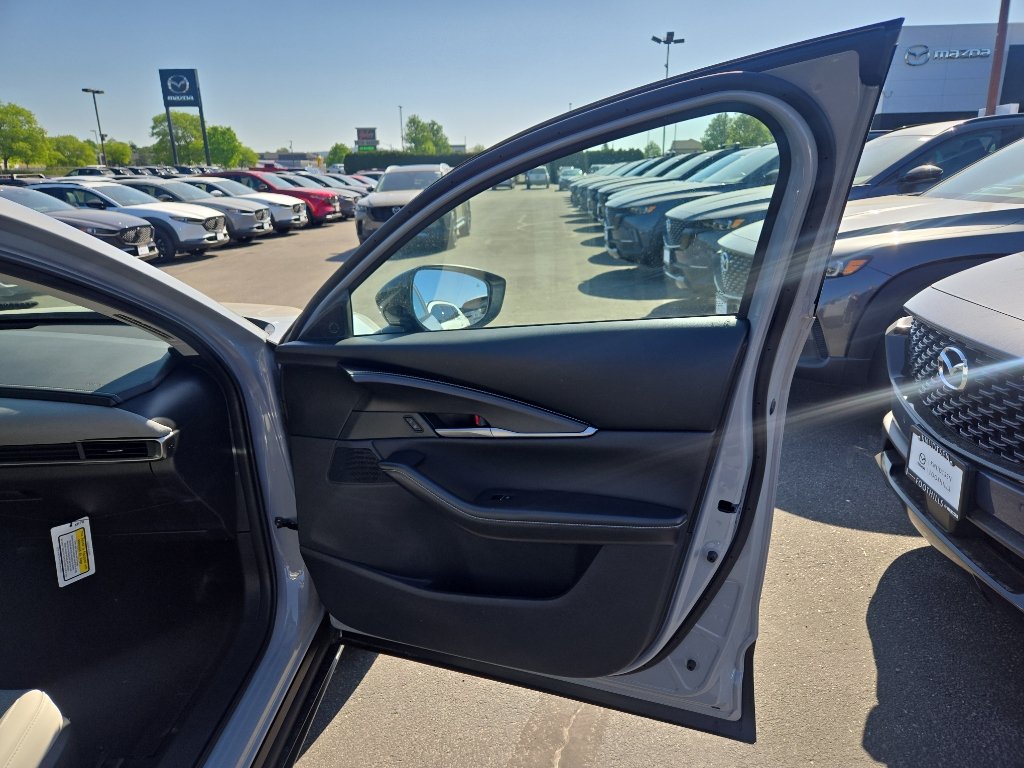 New 2026 MAZDA CX-30 Aire Edition AWD/4WD image 18