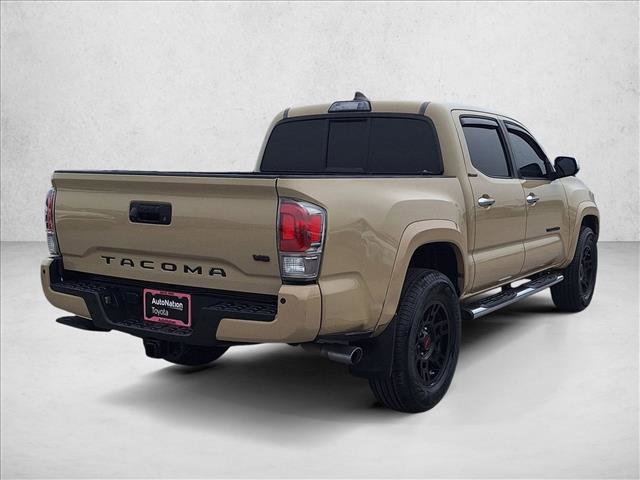 Used 2016 Toyota Tacoma Limited w/ Towing Package image 5