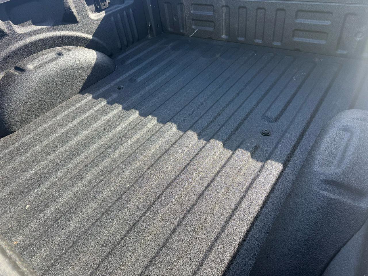 Used 2019 Ford F150 Raptor w/ Equipment Group 802A Luxury image 9