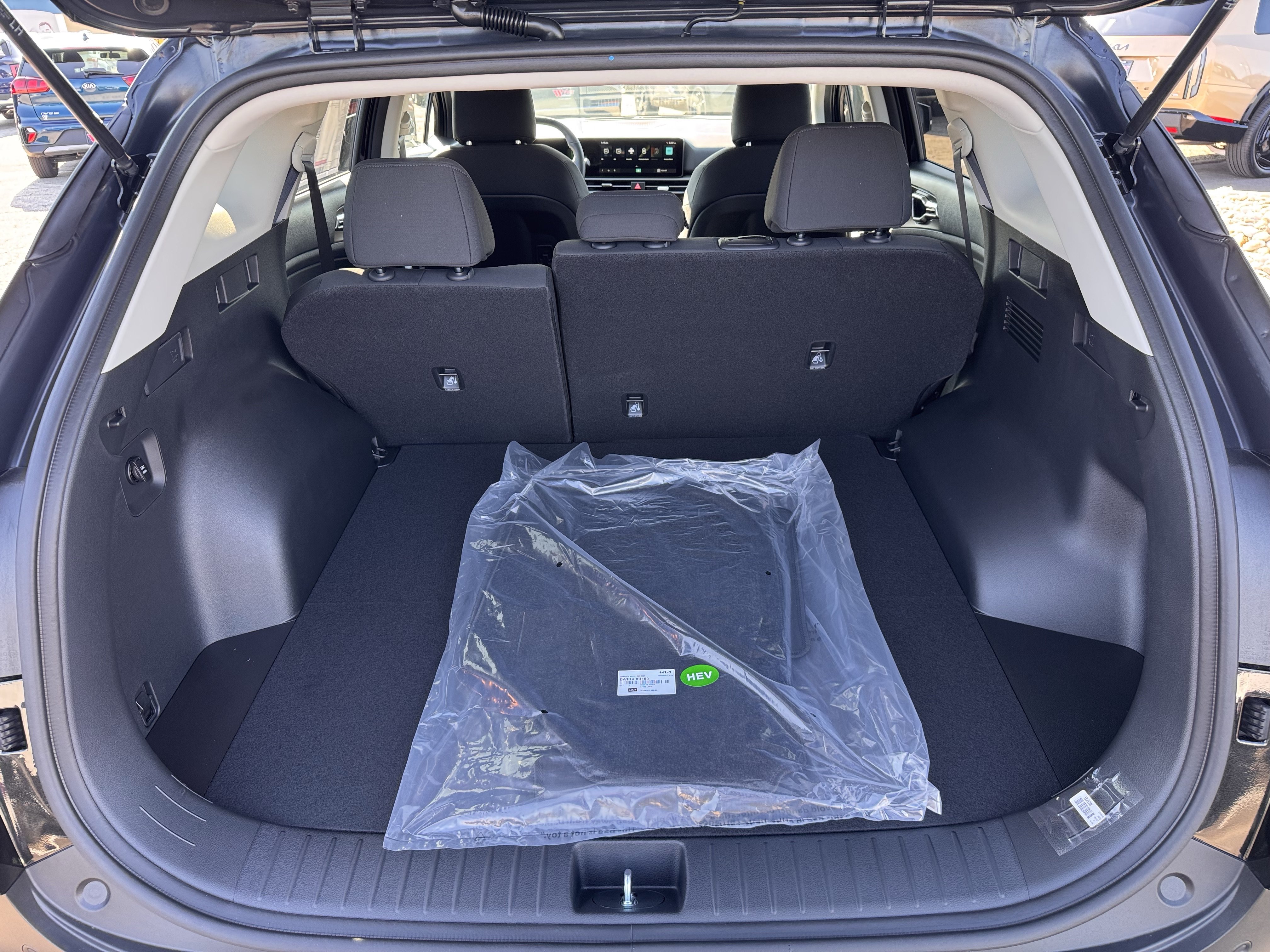 New 2027 Kia Sportage S FWD image 21