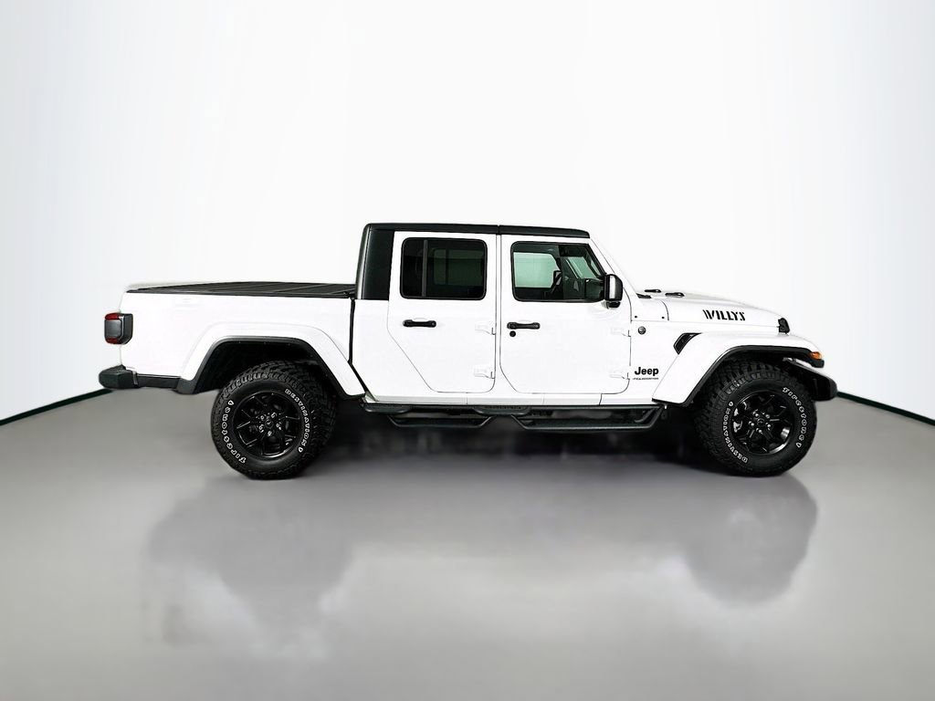 Used 2024 Jeep Gladiator Sport image 8