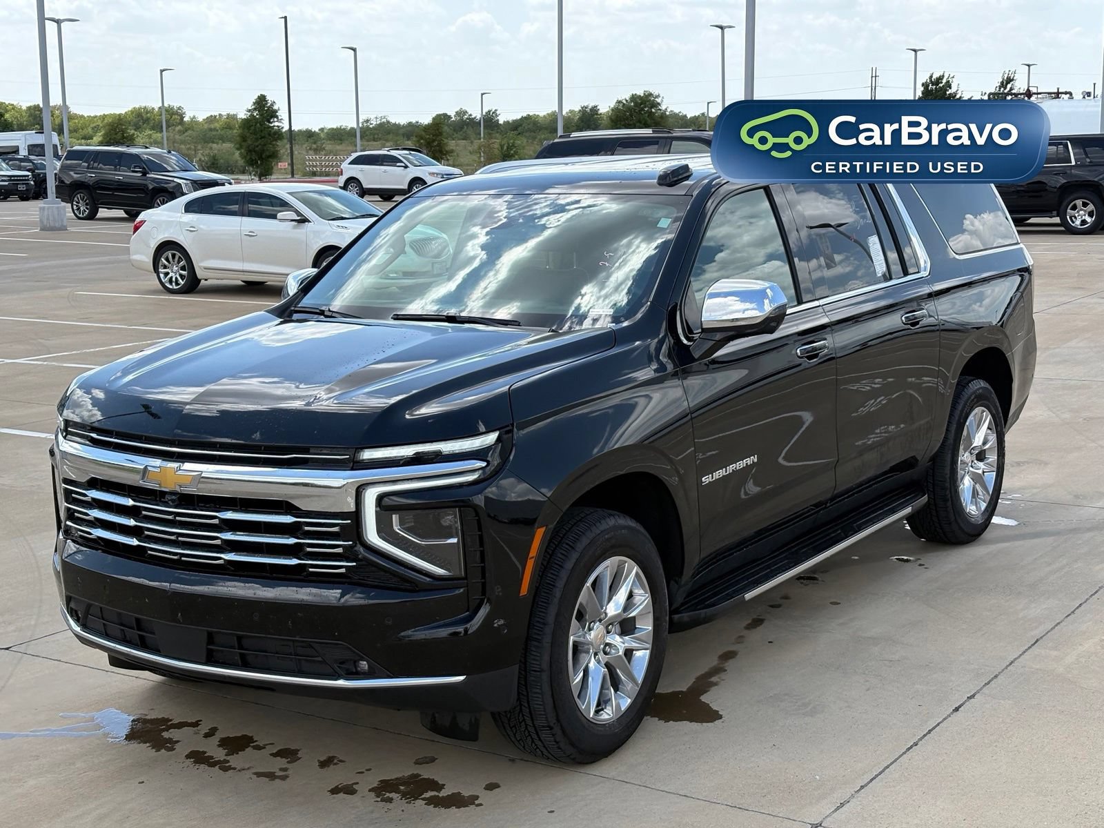 Used 2026 Chevrolet Suburban Premier AWD/4WD image 13