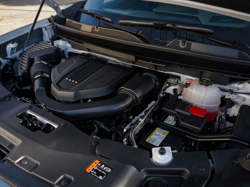 New 2025 GMC Acadia AT4 image 7