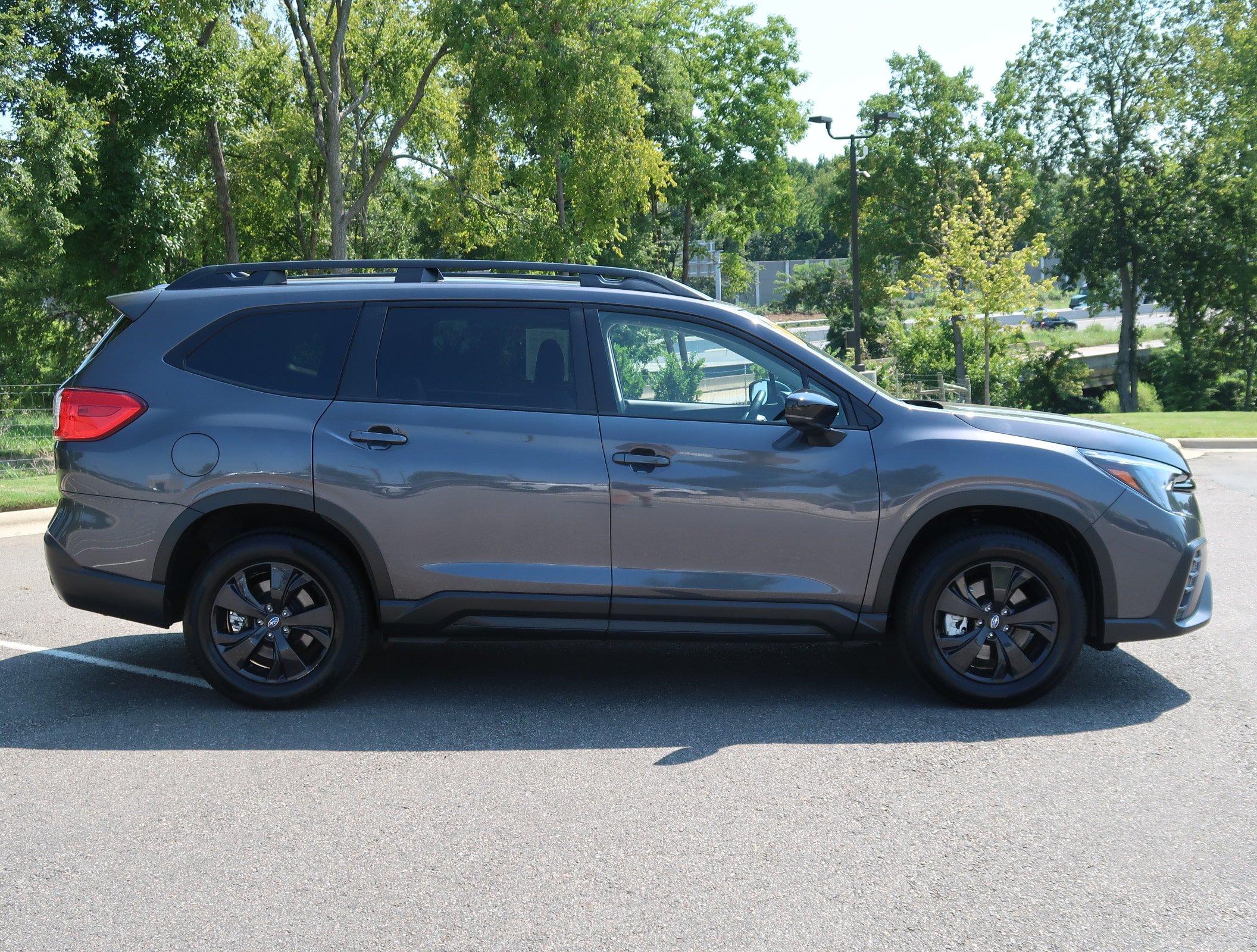Certified 2026 Subaru Ascent Premium w/ Popular Package #2 AWD/4WD image 9