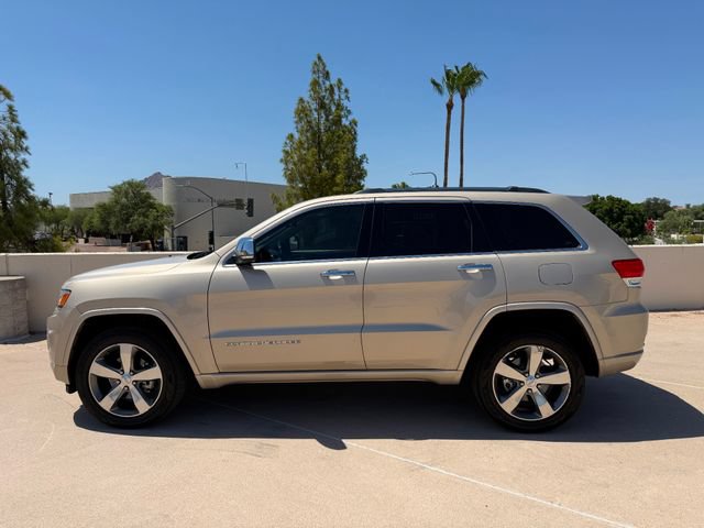 Used 2015 Jeep Grand Cherokee Overland AWD/4WD image 5