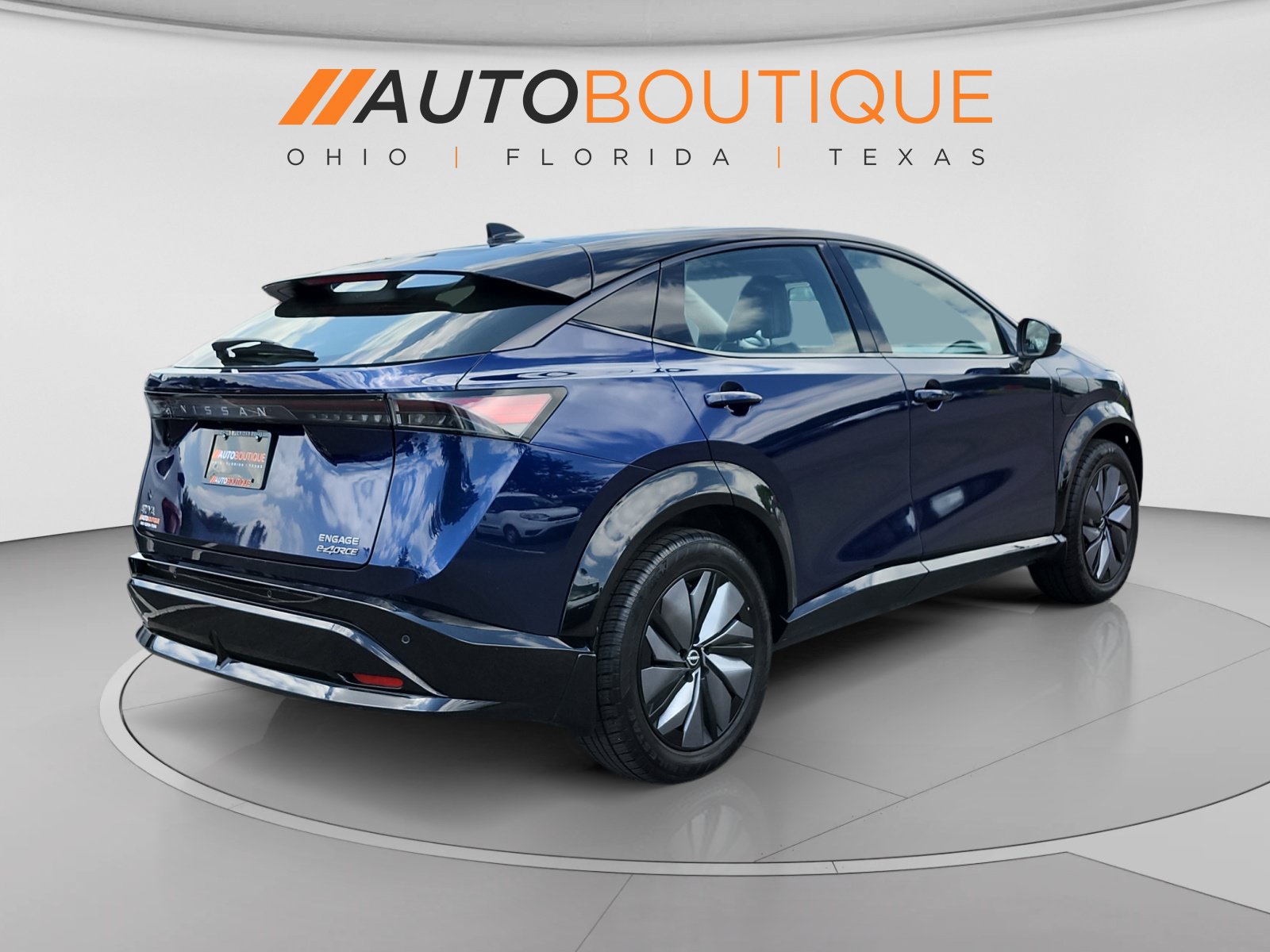 Used 2023 Nissan Ariya AWD image 5