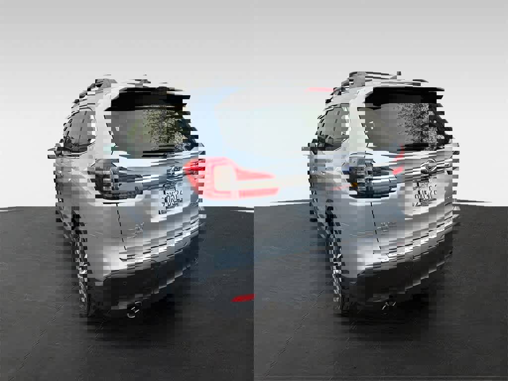 Used 2022 Subaru Ascent Limited w/ Technology Package image 4