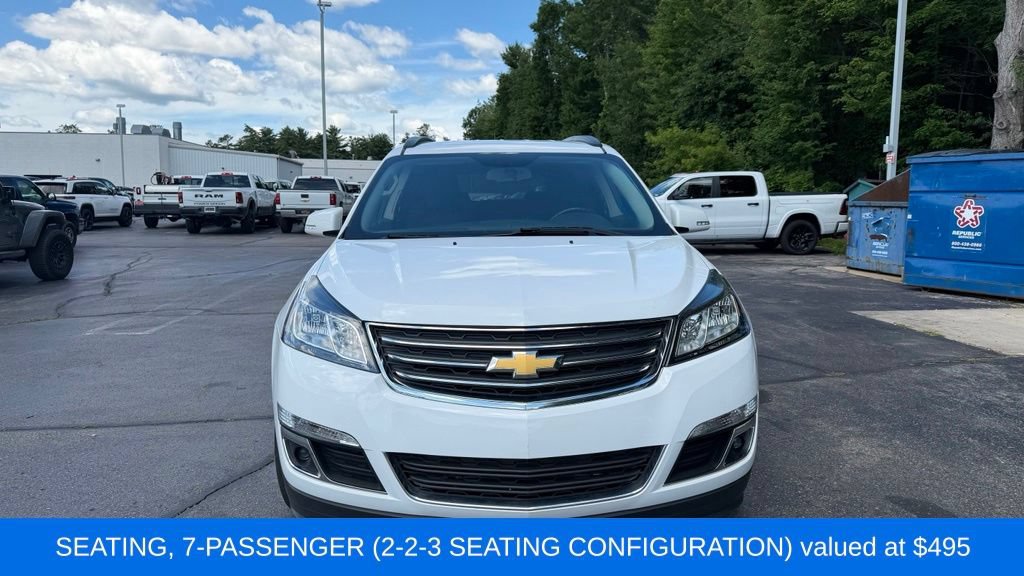 Used 2017 Chevrolet Traverse LT FWD image 2