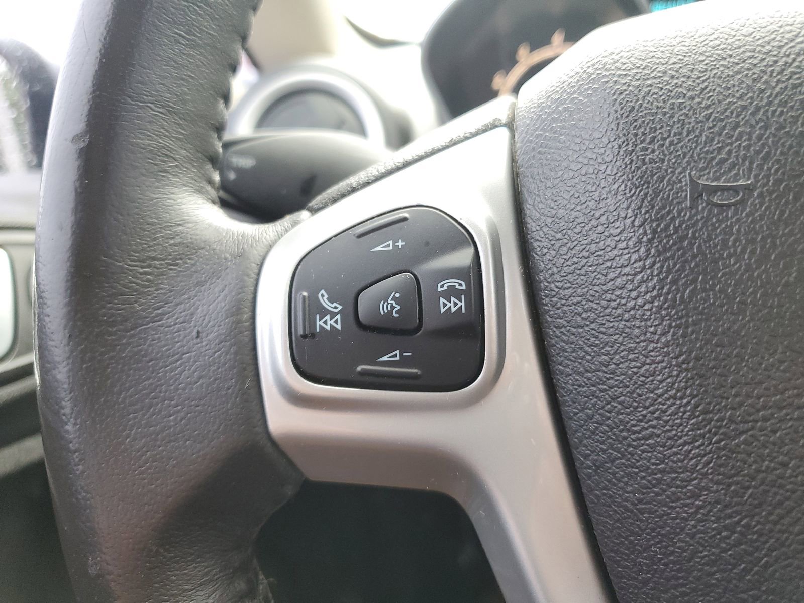 Used 2015 Ford Fiesta SE FWD image 20