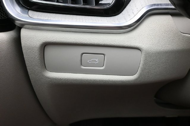 Certified 2024 Volvo S60 B5 Ultimate w/ Climate Package AWD/4WD image 28