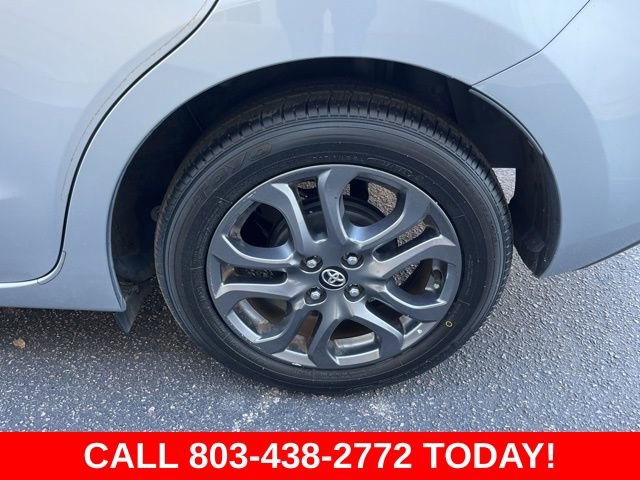 Used 2019 Toyota Yaris LE image 32