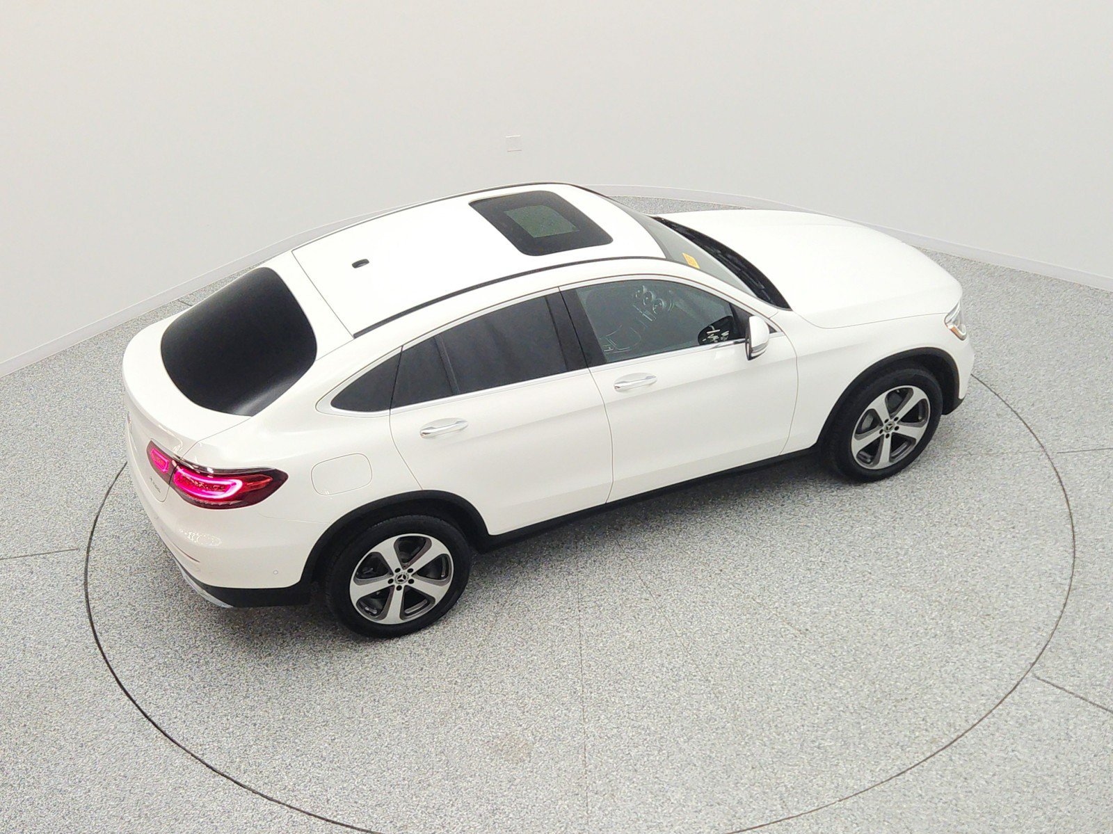 Used 2022 Mercedes-Benz GLC 300 4MATIC Coupe image 26