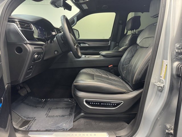 Used 2024 Jeep Grand Wagoneer Series III w/ Rear-Seat Entertainment Group image 12