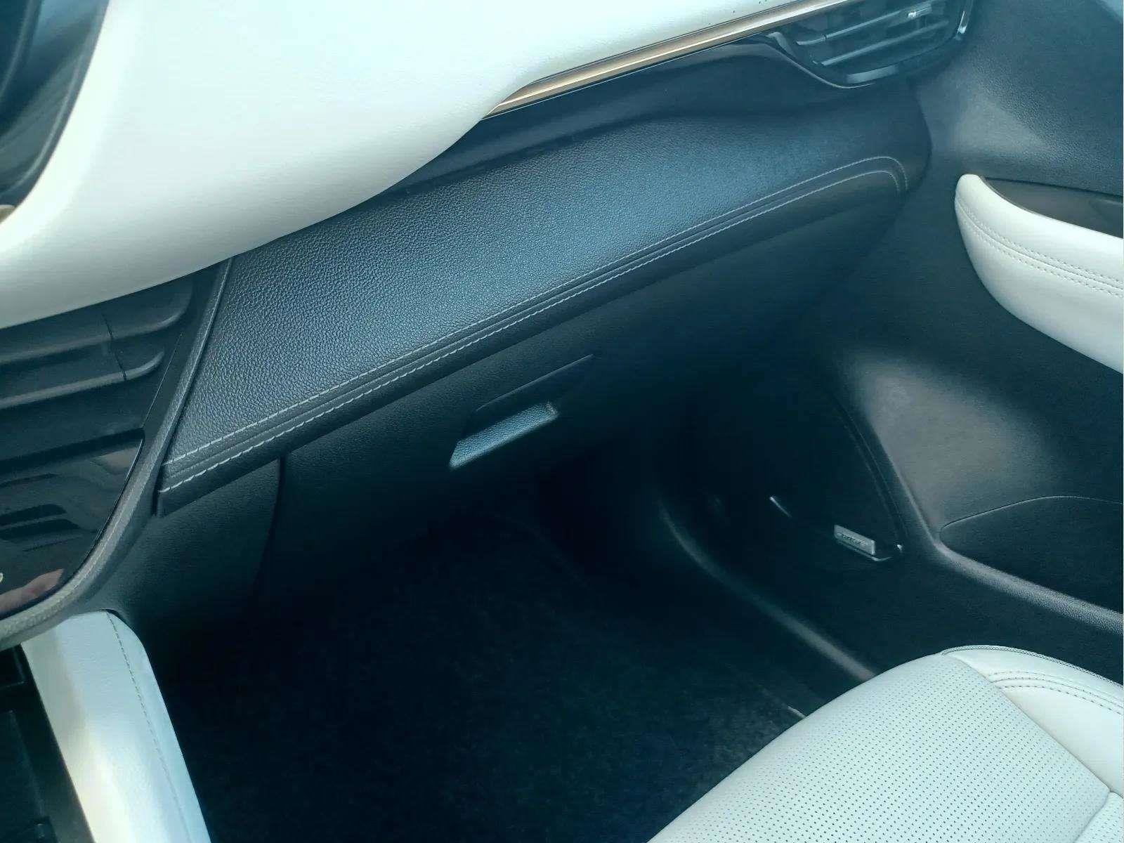 Used 2024 Buick Envision AWD Avenir image 24