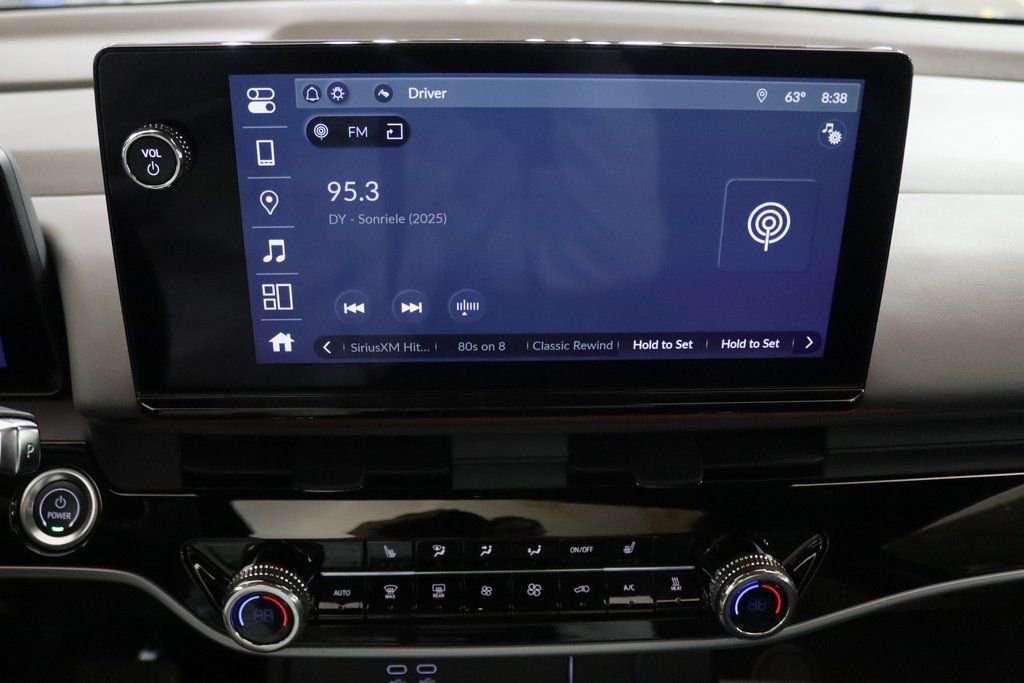 Used 2025 Honda Prologue Touring image 19