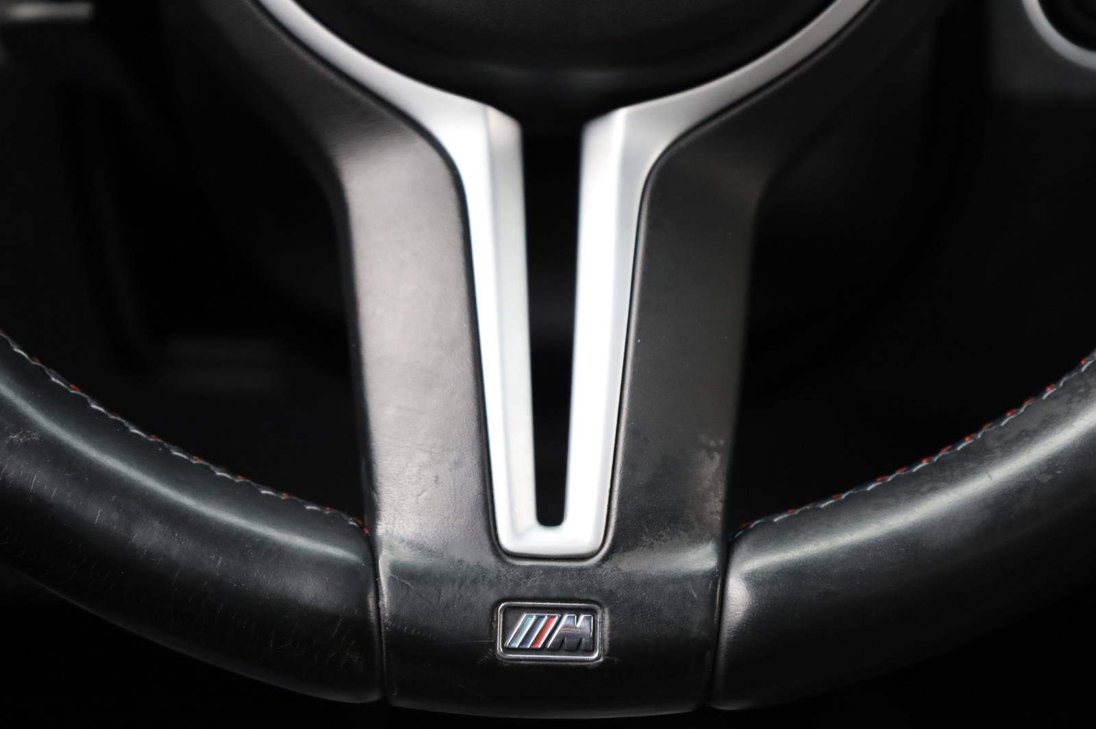 Used 2015 BMW M4 Coupe RWD image 31