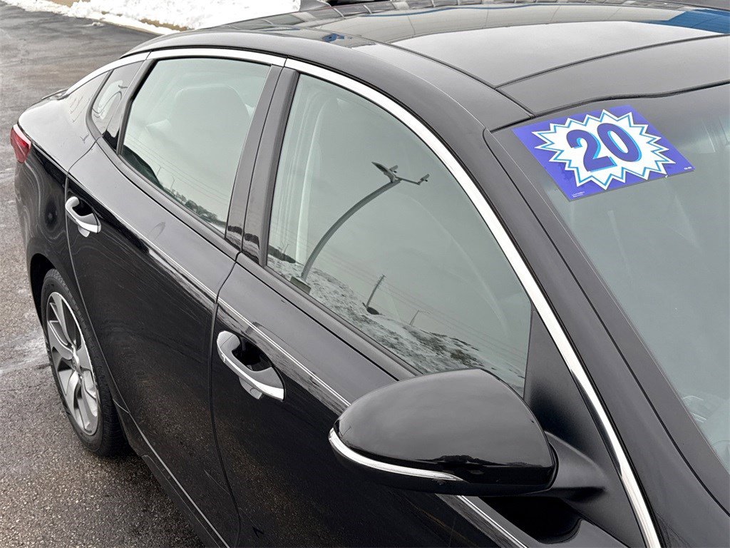 Used 2020 Kia Optima S w/ S Panoramic Sunroof Package image 12