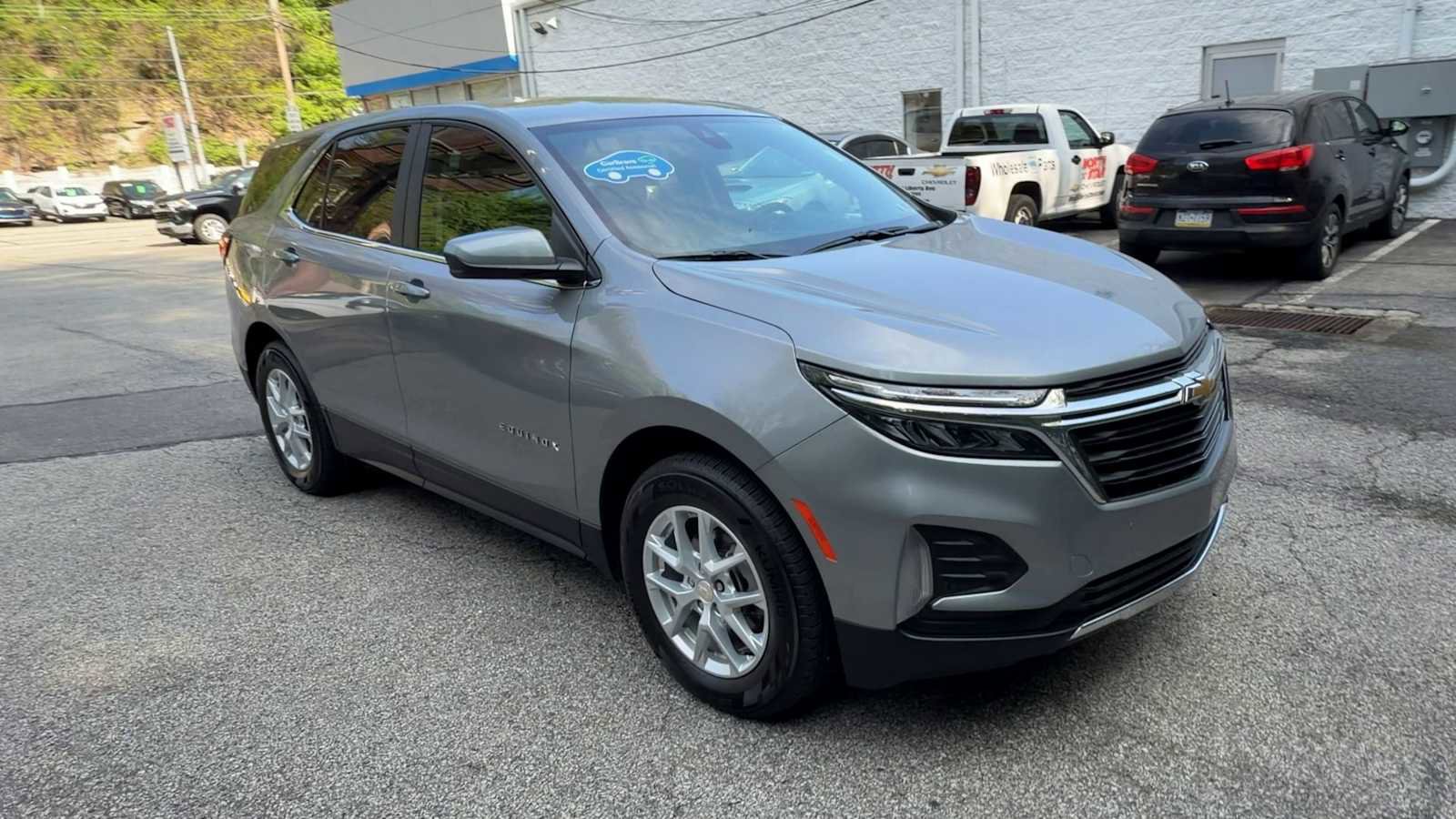 Certified 2023 Chevrolet Equinox LT AWD/4WD image 2