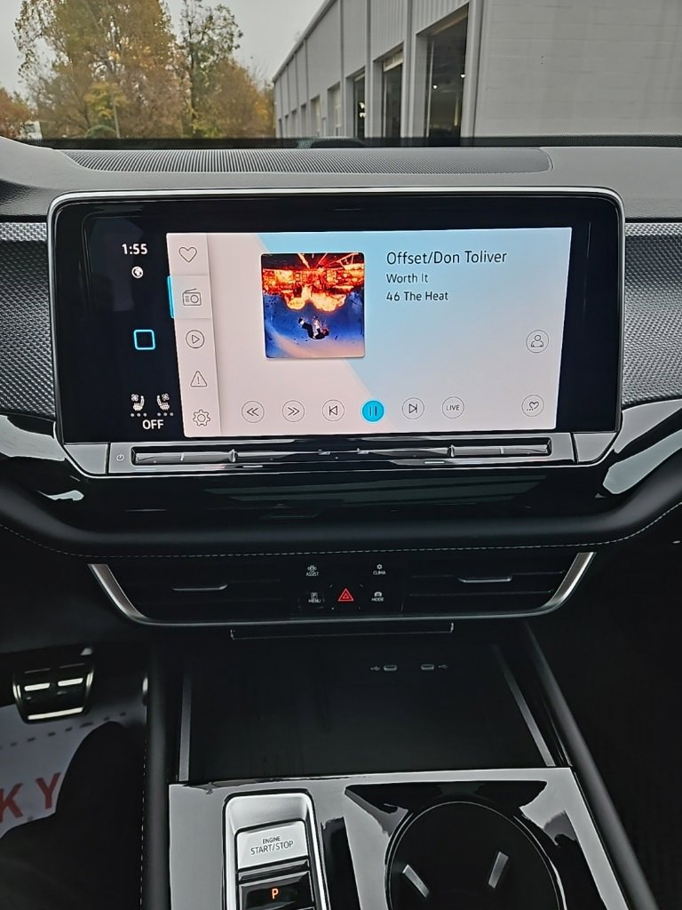 New 2026 Volkswagen Atlas Cross Sport SEL Premium R-Line image 31