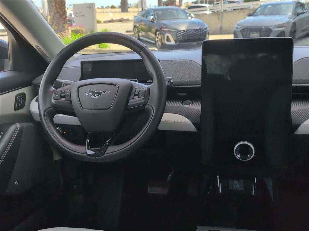 Used 2021 Ford Mustang Mach-E Premium image 9