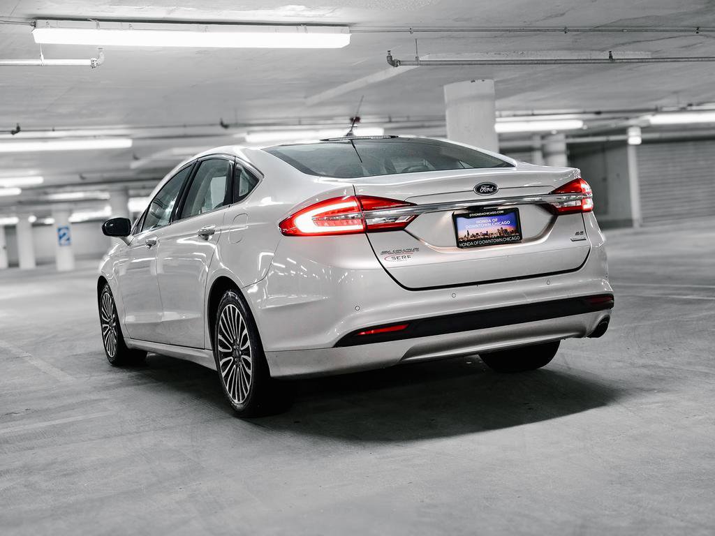 Used 2017 Ford Fusion SE w/ Fusion SE Technology Package image 5